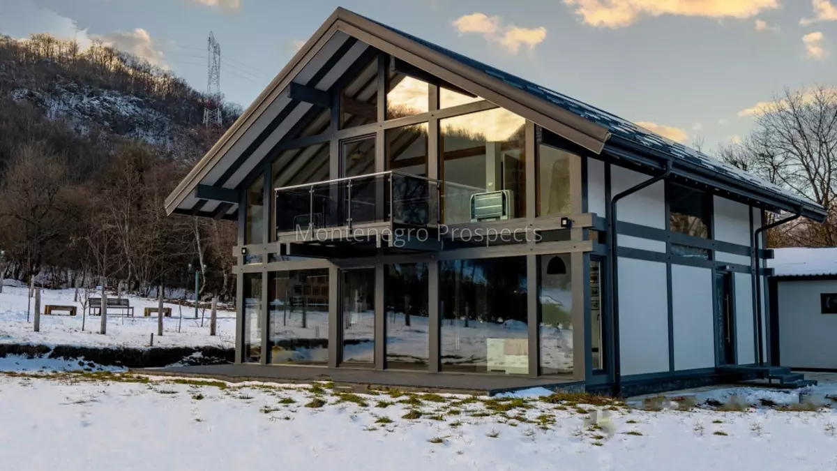 17126 kolasin kuca 11 1067x800