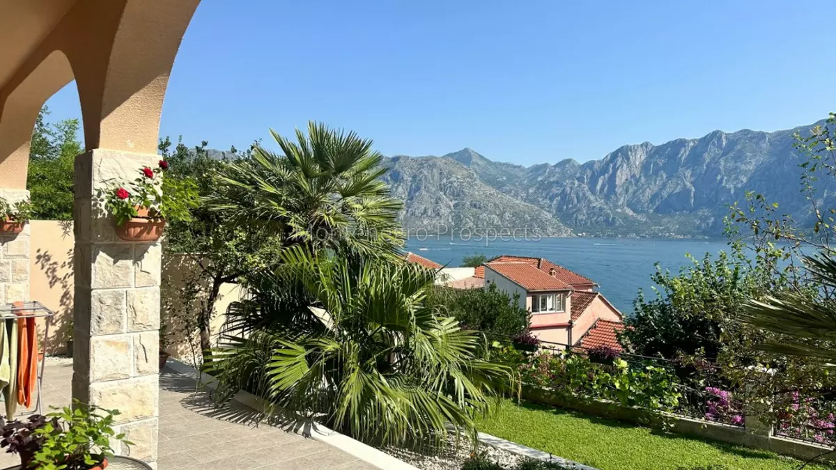 House for sale 13788 2 1067x800