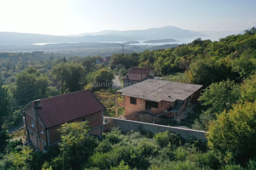 Two level house with a plot in kavac 13526 8
