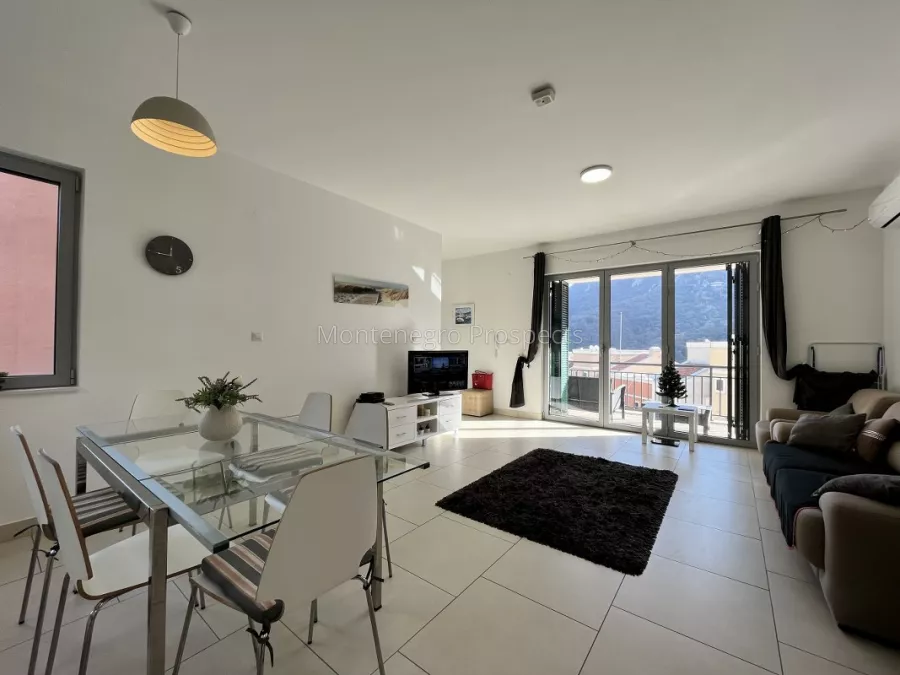 Modern two bedroom apartment located in a complex with shared pool morinj 13538 29