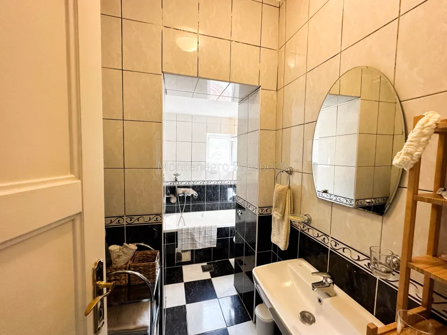Apartment for sale 13570 18