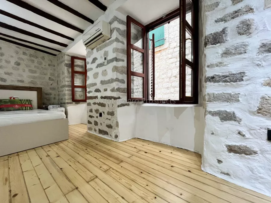 Fantastican veliki stan sa dva studio apartmana u srcu starog grada 11252 10