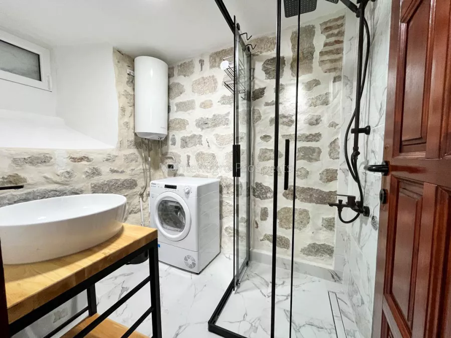 Fantastican veliki stan sa dva studio apartmana u srcu starog grada 11252 14