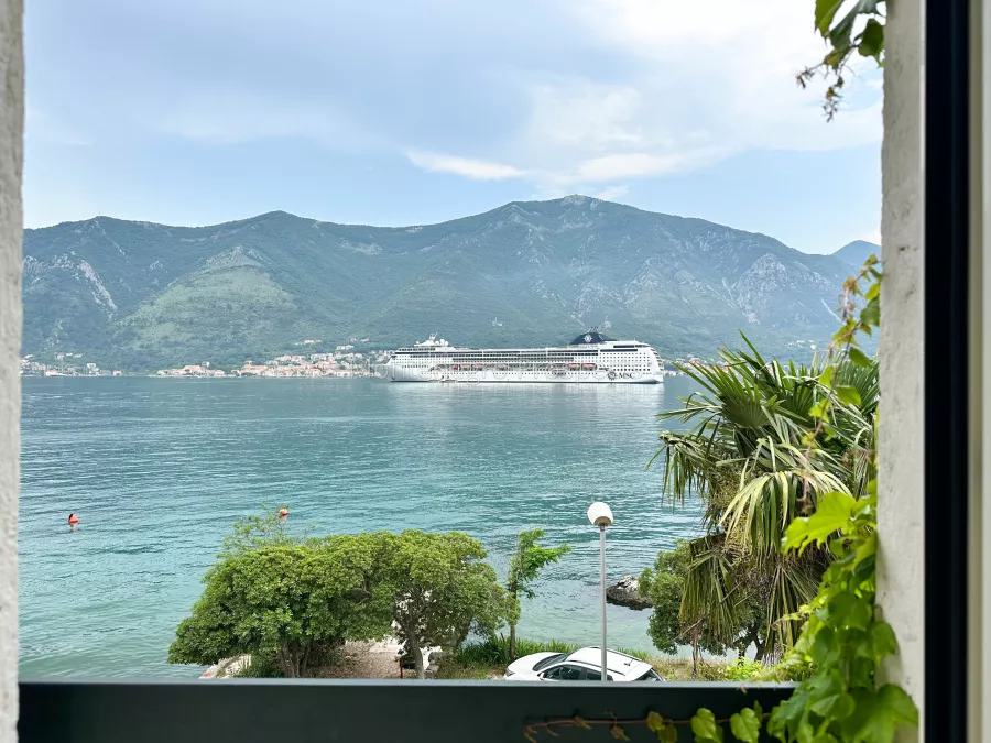 Vila for sale 13589 37