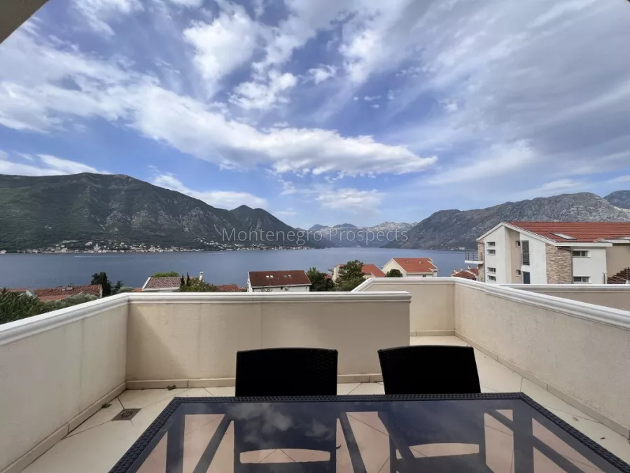 Stunning one bedroom apartment with breathtaking sea views 13634 12