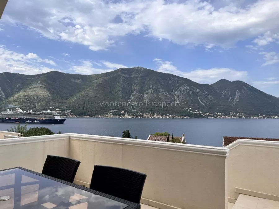 Stunning one bedroom apartment with breathtaking sea views 13634 6