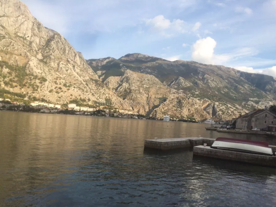 Rare offer plot on the first line to the sea in muo kotor bay 13654 3