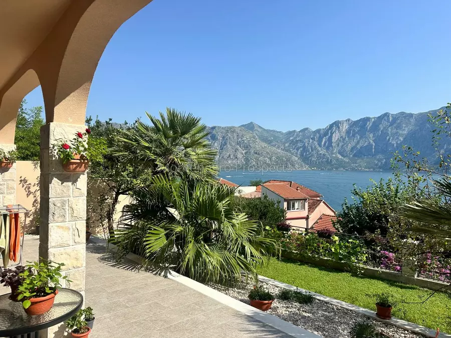 House for sale 13788 2 1067x800