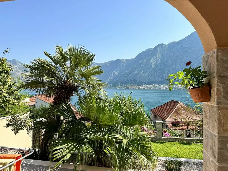 House for sale 13788 6 1067x800