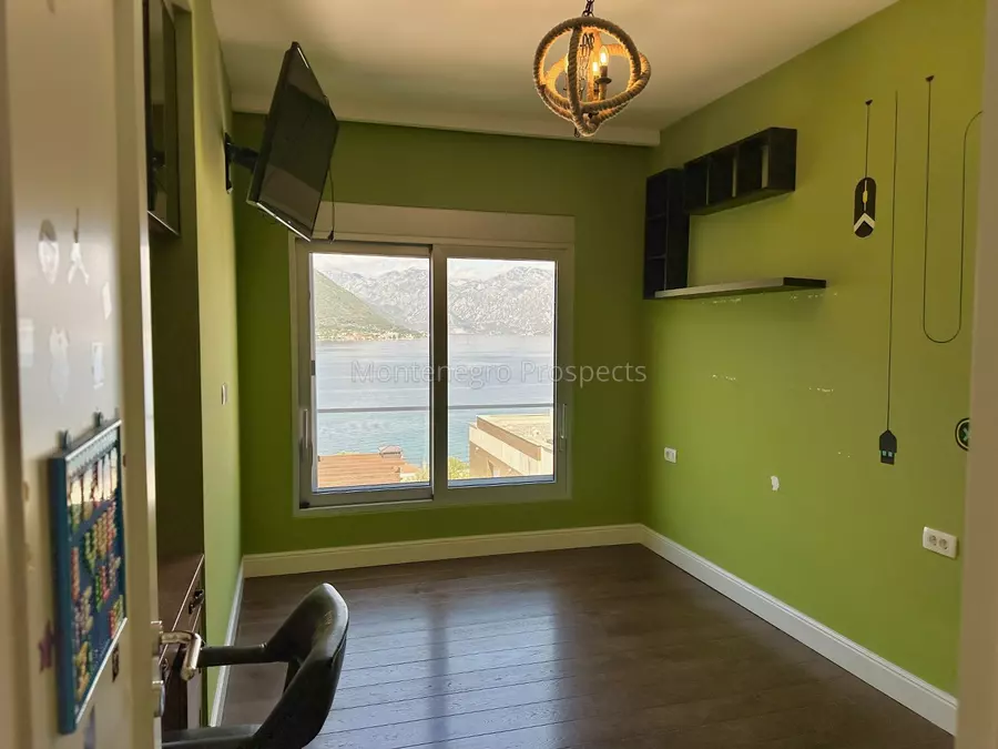 Two bedroom apartment 13820 10 1400x1050