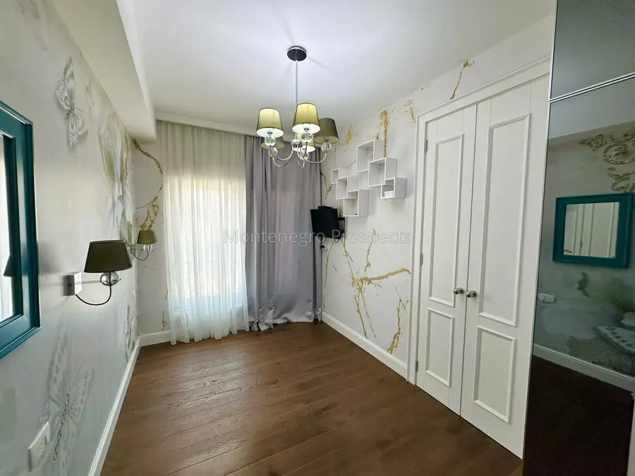 Two bedroom apartment 13820 6 1400x1050