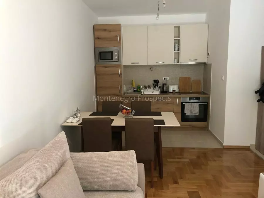 12730 becici 6 1067x800