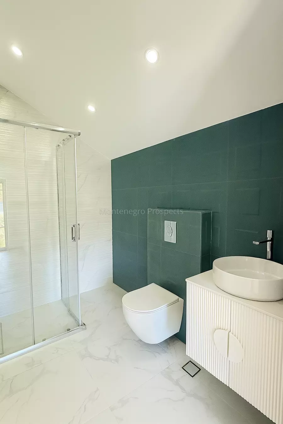 9.bathroom
