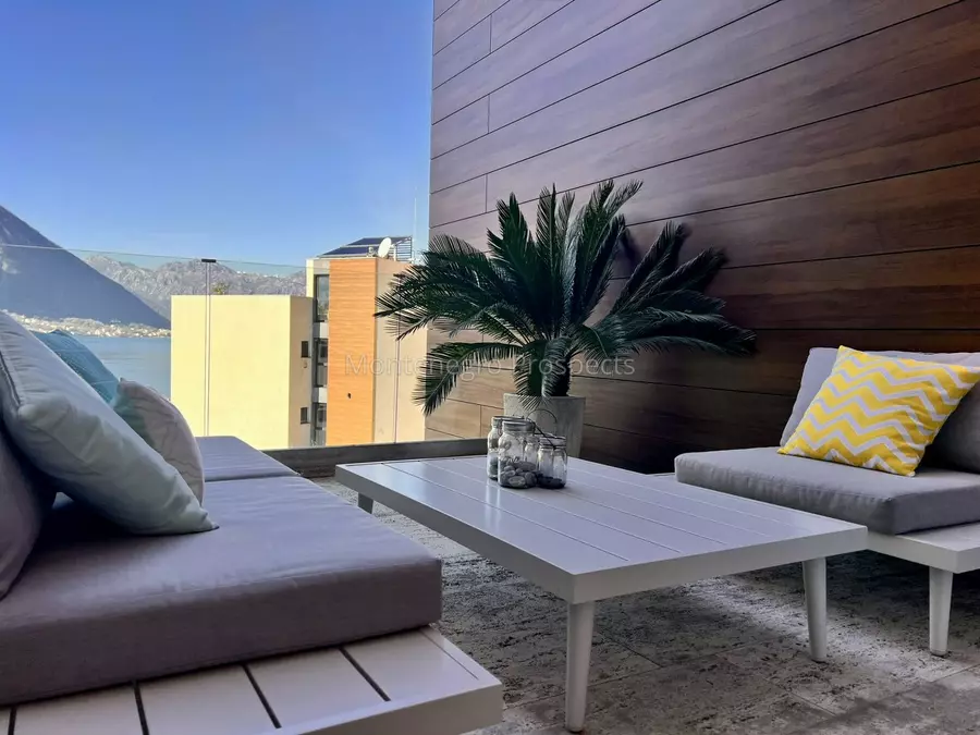 Two bedroom aparment just few minutes from the sea in dobrota kotor bay 13839 14