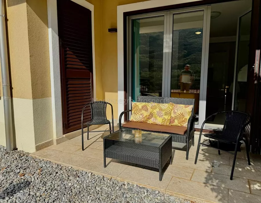 One bedroom apartment with spacious terrace in lavender bay kotor bay 13841 2 1233x960