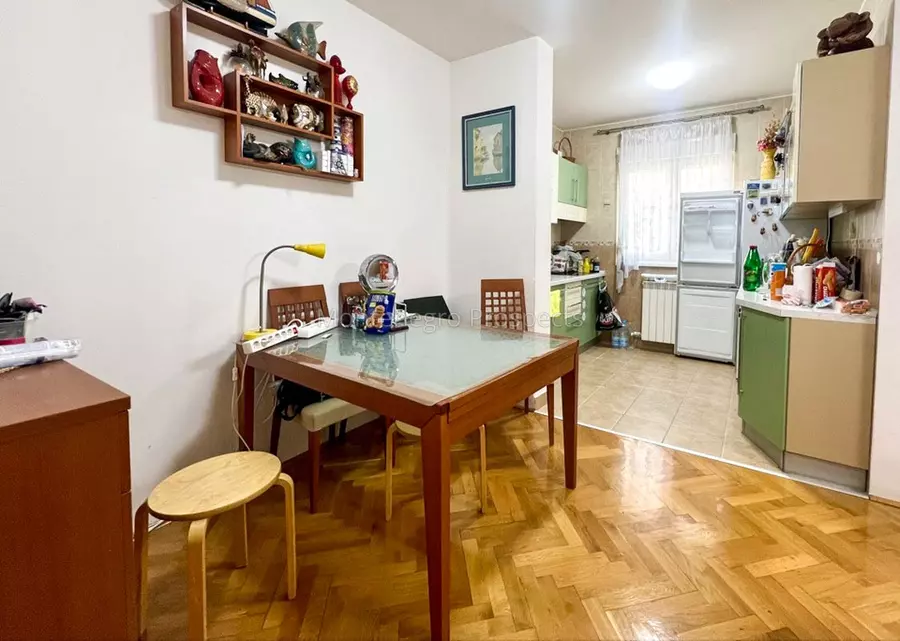 12750 bar 15 1123x800