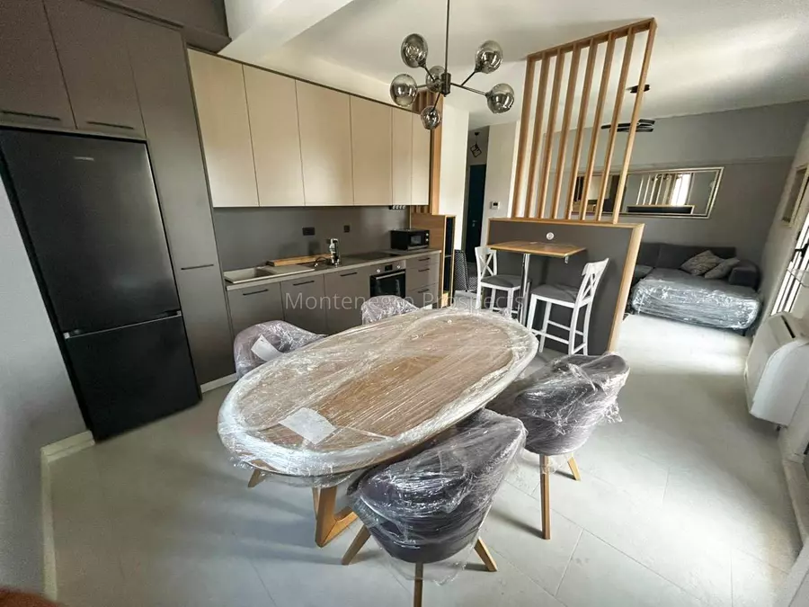 14186 apartment next to porto montenegro 22