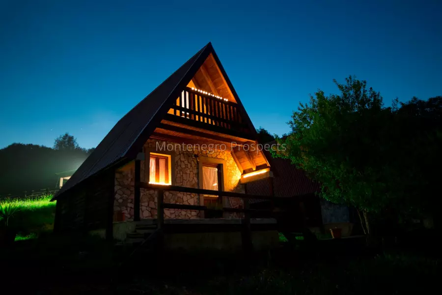 Ethno village 13848 42 1575x1050