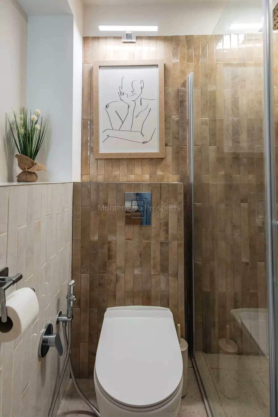 14193 apartment in kumbor 13