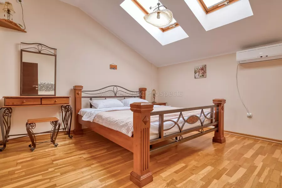 Two bedroom apartment 13860 11 1280x853